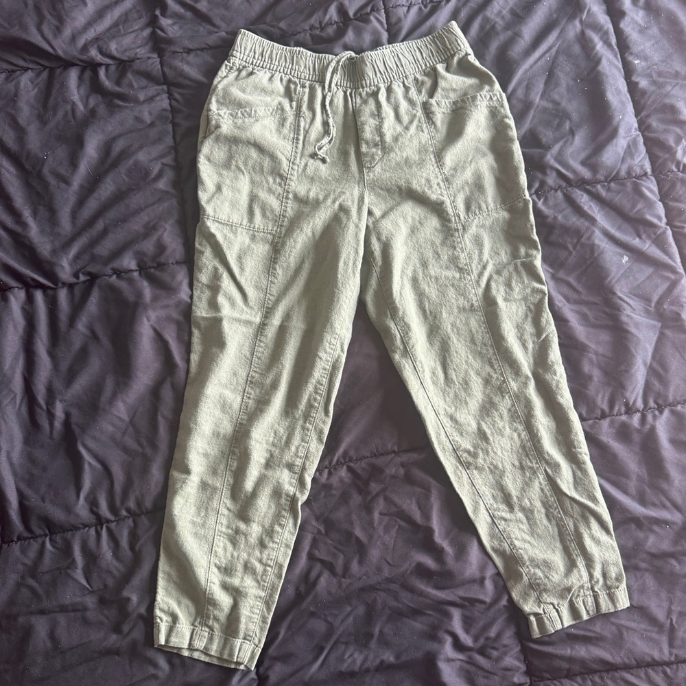 High-Waisted Cropped Linen Pants